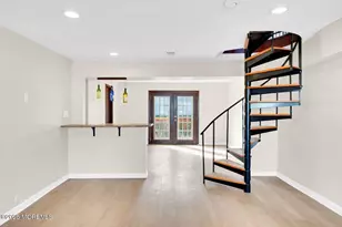 32 Lakewood Ave, Keansburg, NJ 07734 - Photo 7