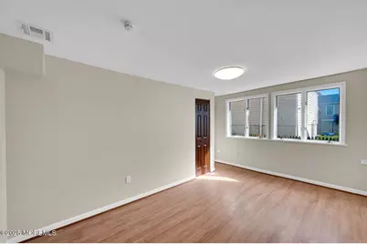 32 Lakewood Avenue, Keansburg, NJ 07734 - Photo 21