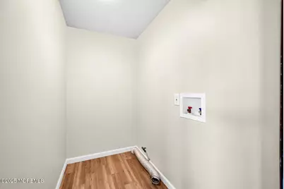 32 Lakewood Avenue, Keansburg, NJ 07734 - Photo 27