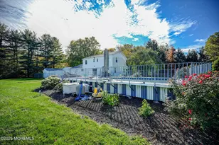 75 N Rochdale Ave, Millstone Township, NJ 08535 - Photo 33