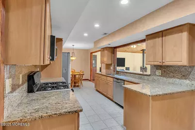 9 Cherry Hill Lane, Manalapan Township, NJ 07726 - Photo 5