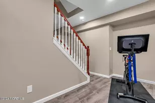 10 Judy Rd, Eatontown, NJ 07724 - Photo 29