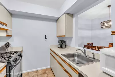 270 Main Street #6, Keansburg, NJ 07734 - Photo 9