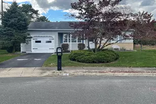 7 Whitmore Ct, Toms River Township, NJ 08757 - Photo 3