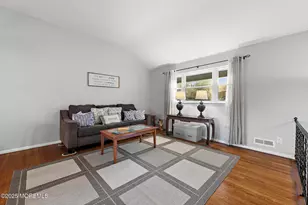 28 Salem Hill Rd, Howell Township, NJ 07731 - Photo 13