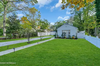 185 Elmwood Road, Oakhurst, NJ 07755 - Photo 3