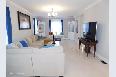 1 Desai Court, Freehold, NJ 07728 - Photo 9