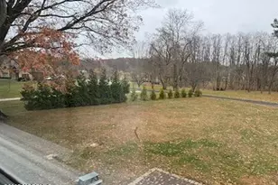 15 Windsor Pl, Colts Neck Township, NJ 07722 - Photo 3