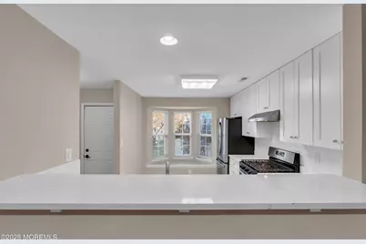 31 Lexington Court, Holmdel, NJ 07733 - Photo 5