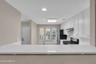 31 Lexington Ct, Holmdel, NJ 07733 - Photo 5