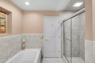 24 Princeton St, Red Bank, NJ 07701 - Photo 19