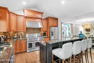 24 Princeton St, Red Bank, NJ 07701 - Photo 3