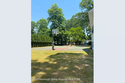 275 Garfield Avenue, Oakhurst, NJ 07755 - Photo 3