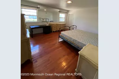 275 Garfield Avenue, Oakhurst, NJ 07755 - Photo 11