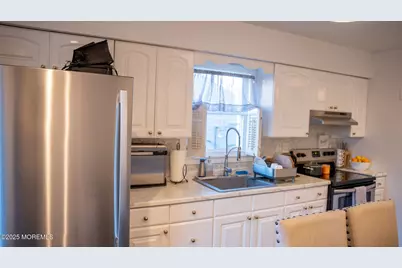 73 Maple Avenue #2nd Flr, Keansburg, NJ 07734 - Photo 27