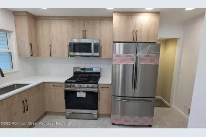 254 Garfield Avenue, Oakhurst, NJ 07755 - Photo 7