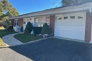 455B Portsmouth Dr, Lakewood, NJ 08701 - Photo 1