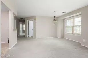 404 Brookview Ct, Howell Township, NJ 07731 - Photo 5