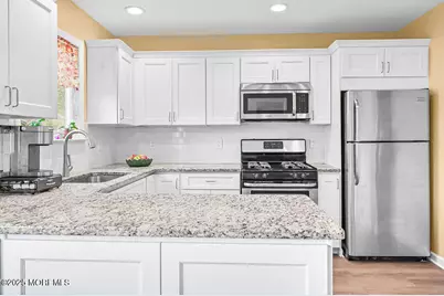 9 Tralee Road, Hazlet Township, NJ 07730 - Photo 15