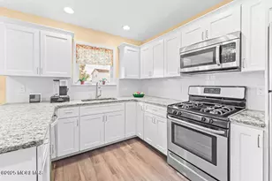 9 Tralee Rd, Hazlet Township, NJ 07730 - Photo 17