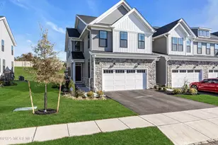 172 Mustang Dr, Manalapan Township, NJ 07726 - Photo 3