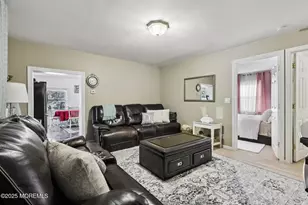 5 Claytons Ln, Manalapan Township, NJ 07726 - Photo 5