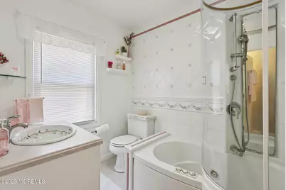 5 Claytons Lane, Manalapan Township, NJ 07726 - Photo 11