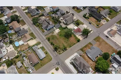 409 Newport Avenue, Ocean Gate, NJ 08740 - Photo 17