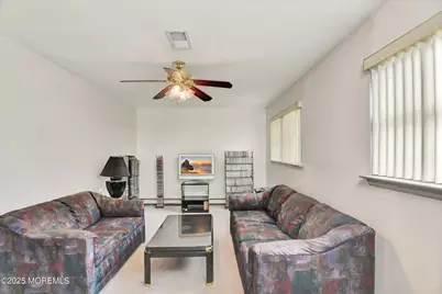 389 Jeffries Street, Perth Amboy, NJ 08862 - Photo 11