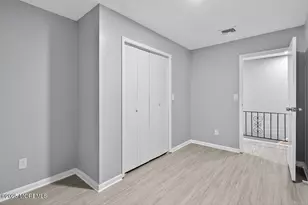 327 Bond St, Elizabeth Port, NJ 07206 - Photo 17