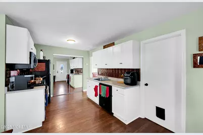 605 Sinclair Avenue, Lanoka Harbor, NJ 08734 - Photo 5