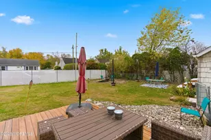 19 Weamaconk Dr, Englishtown, NJ 07726 - Photo 17