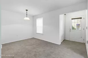 602 Violet Ln, Jackson, NJ 08527 - Photo 7