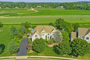 421 Georgetown Dr, Morganville, NJ 07751 - Photo 3