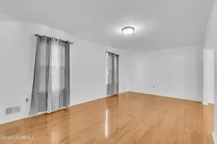 46 Berkshire Dr, Howell Township, NJ 07731 - Photo 11