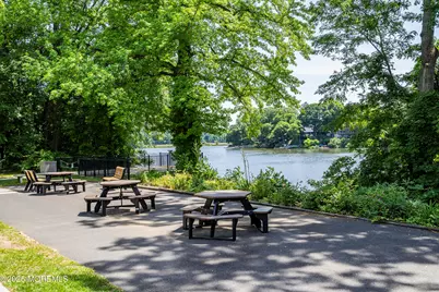 19 Manchester Court, Red Bank, NJ 07701 - Photo 31