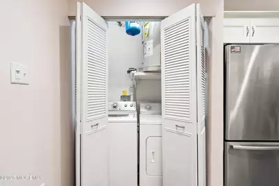 19 Manchester Court, Red Bank, NJ 07701 - Photo 11