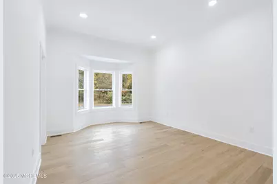 34 Mill Road, Manalapan Township, NJ 07726 - Photo 11