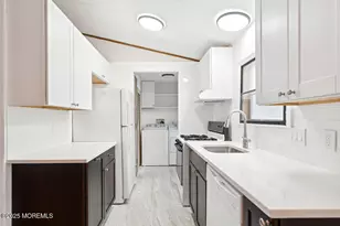 5 Fallow Dr, Manalapan Township, NJ 07726 - Photo 9