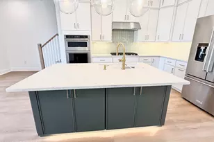 404B Cookman Ave, Asbury Park, NJ 07712 - Photo 9