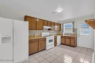 136 Orlando Blvd, Toms River Township, NJ 08757 - Photo 19