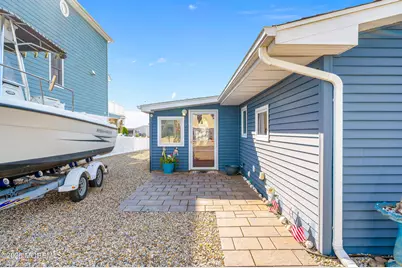 7 W Schuylkill Road, Little Egg Harbor, NJ 08087 - Photo 3