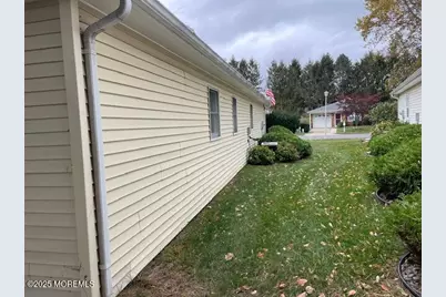 42 Lauren Lane S, Brick, NJ 08723 - Photo 13