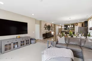 9 Eagle Ridge Cir, Lakewood, NJ 08701 - Photo 11