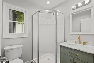 122 W 6th St, Howell Township, NJ 07731 - Photo 15