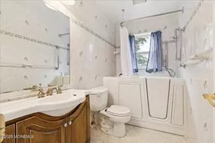 34 Sherwood Rd, Manalapan Township, NJ 07726 - Photo 27