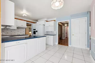 34 Sherwood Road, Manalapan Township, NJ 07726 - Photo 13