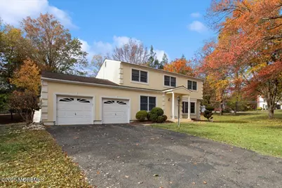 34 Sherwood Road, Manalapan Township, NJ 07726 - Photo 3