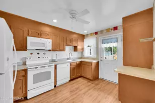 19A Edinburgh Ln, Manchester Township, NJ 08759 - Photo 3