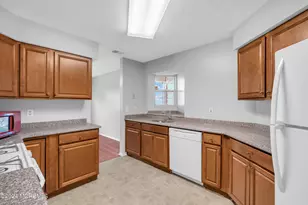 621 Waters Edge Dr, Toms River Township, NJ 08753 - Photo 11